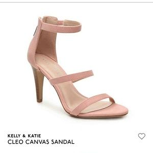 Kelly & Katie light pink kid cleo